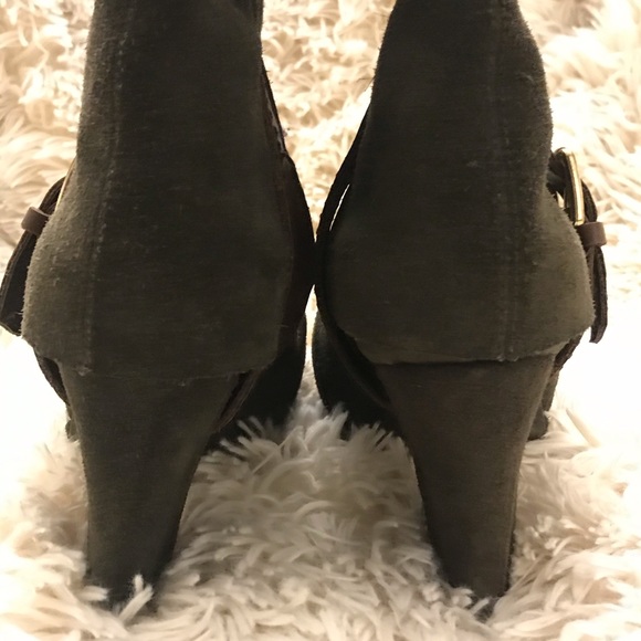 Earthies sage green 3-4 boots - Picture 3 of 6